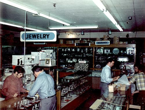 Dolgins store at 1000 Burlington Ave