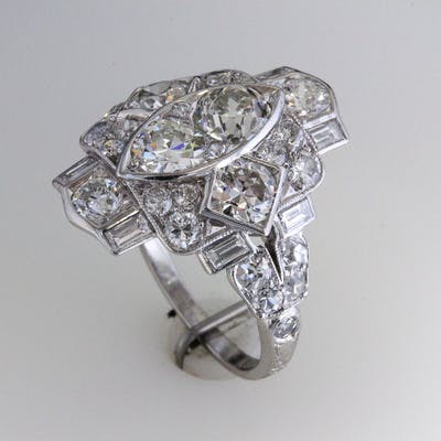 Platinum diamond antique ring 2nd side view